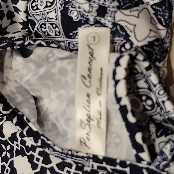 Flowy Patchwork Blouse - Picture 9 of 10